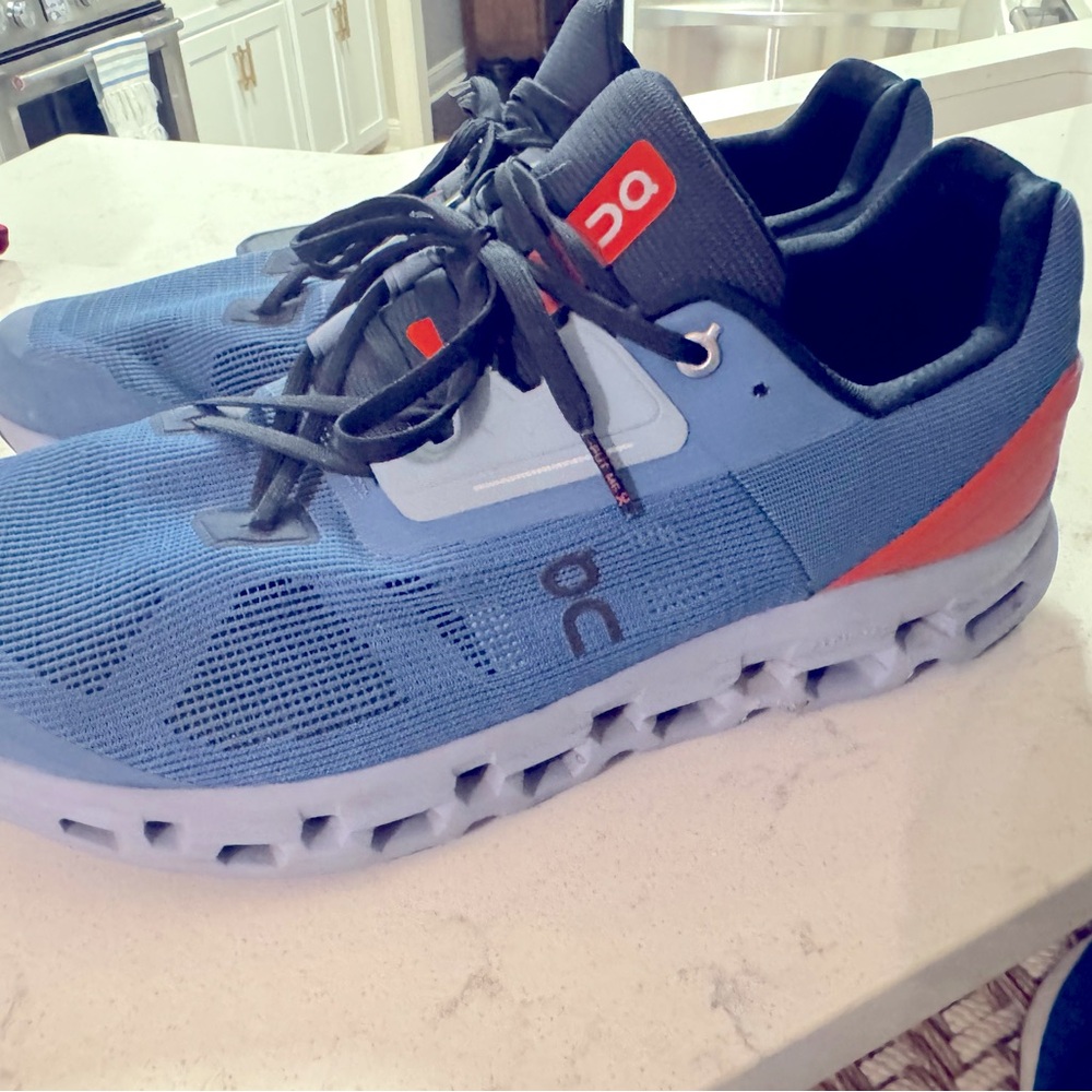 On Running.  Cloudtec